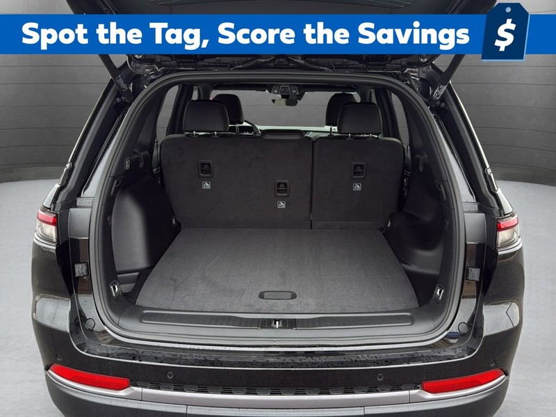 Jeep Grand Cherokee Vehicle Full-screen Gallery Image 28