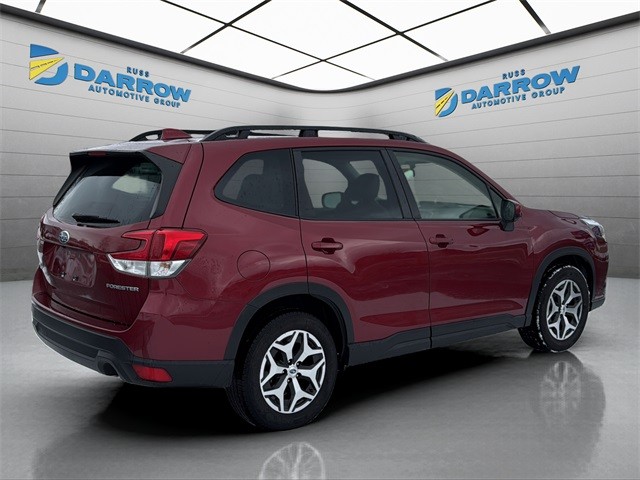 Subaru Forester Vehicle Full-screen Gallery Image 5