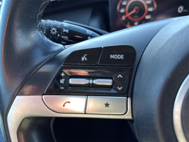 Hyundai Tucson Vehicle Full-screen Gallery Image 17