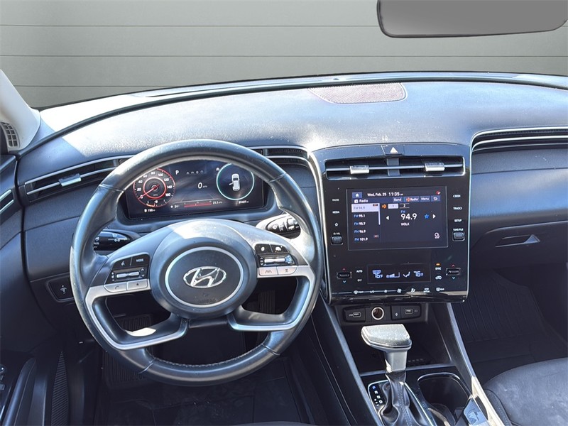 Hyundai Tucson Vehicle Full-screen Gallery Image 20