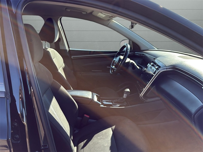 Hyundai Tucson Vehicle Full-screen Gallery Image 23