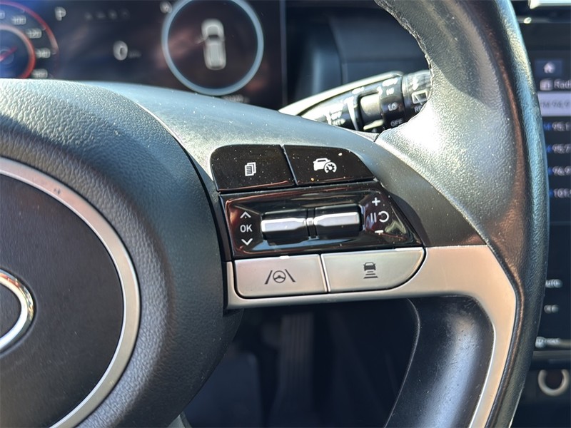 Hyundai Tucson Vehicle Full-screen Gallery Image 27