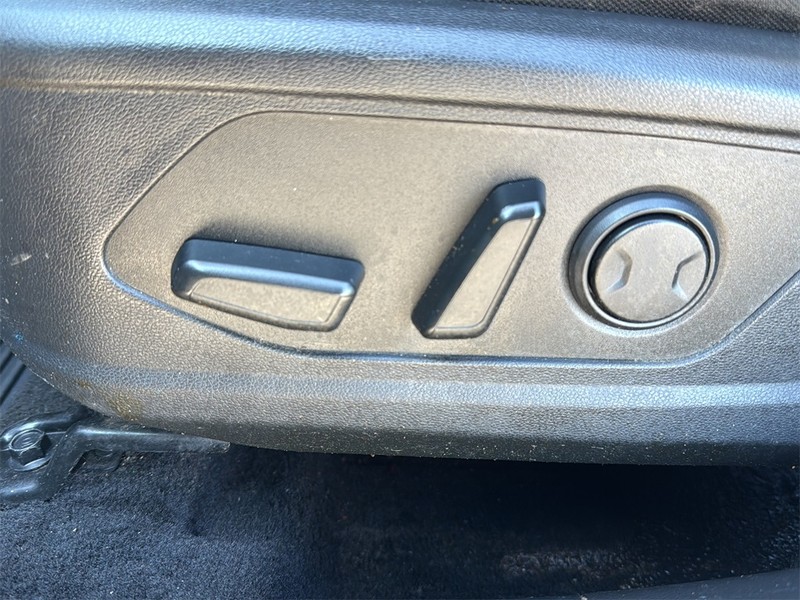 Hyundai Tucson Vehicle Full-screen Gallery Image 33