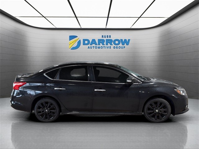 Nissan Sentra Vehicle Full-screen Gallery Image 6