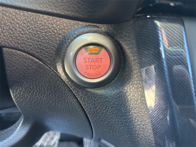 Nissan Sentra Vehicle Full-screen Gallery Image 18