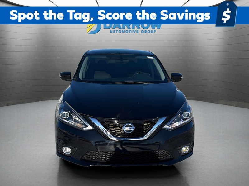 Nissan Sentra Vehicle Full-screen Gallery Image 08