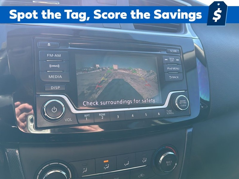 Nissan Sentra Vehicle Full-screen Gallery Image 21