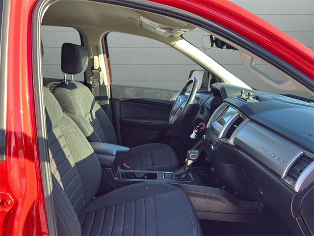 Ford Ranger Vehicle Full-screen Gallery Image 23