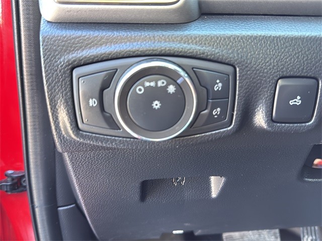 Ford Ranger Vehicle Full-screen Gallery Image 25