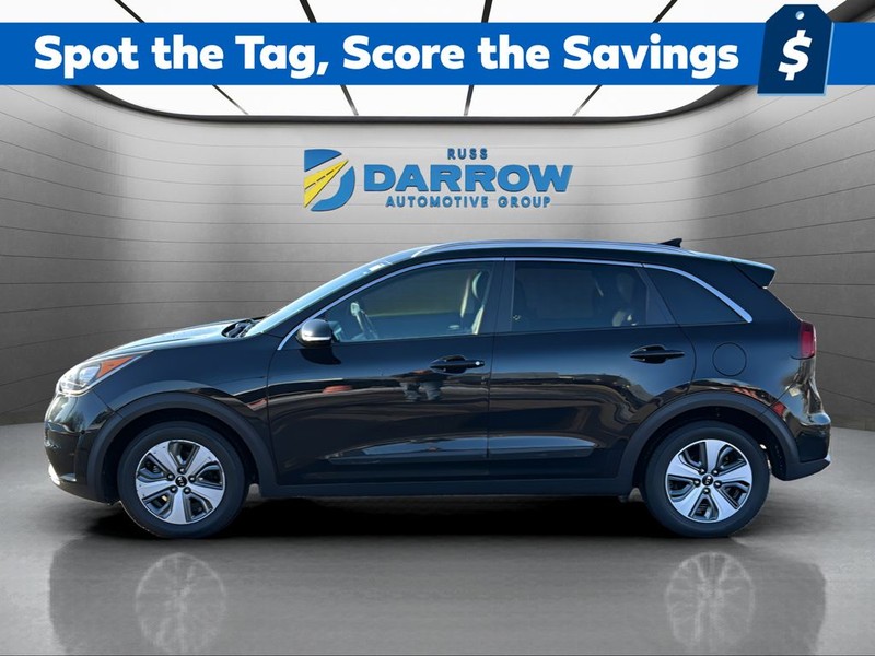 Kia Niro Vehicle Full-screen Gallery Image 02