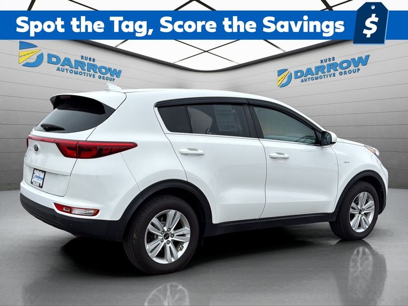 Kia Sportage Vehicle Full-screen Gallery Image 09