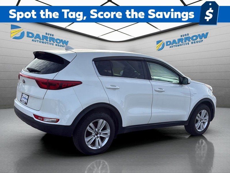 Kia Sportage Vehicle Full-screen Gallery Image 10