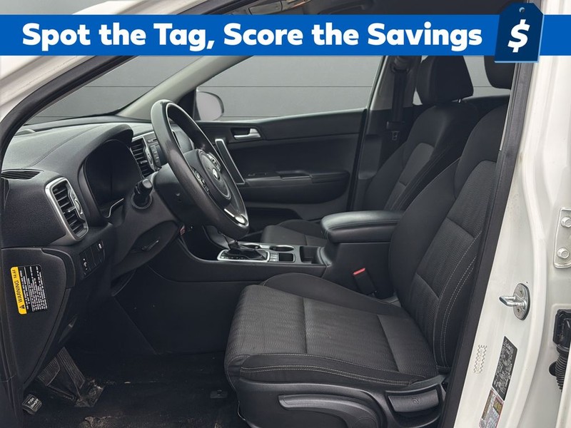 Kia Sportage Vehicle Full-screen Gallery Image 18