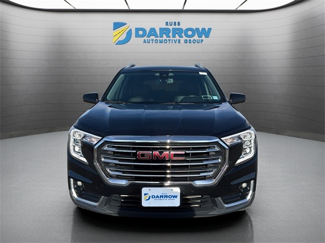 GMC Terrain Vehicle Full-screen Gallery Image 16