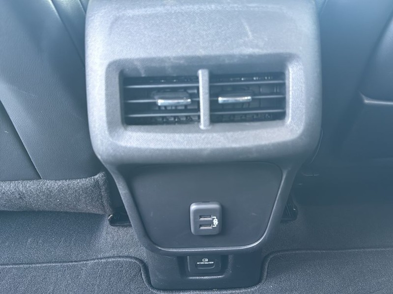 GMC Terrain Vehicle Full-screen Gallery Image 25