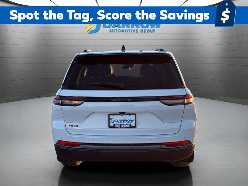 Jeep Grand Cherokee Vehicle Full-screen Gallery Image 4