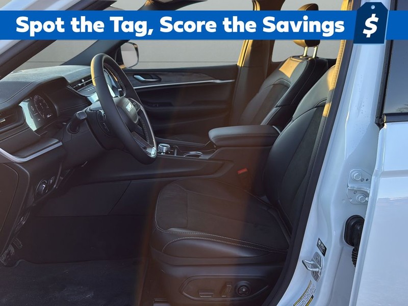 Jeep Grand Cherokee Vehicle Full-screen Gallery Image 10