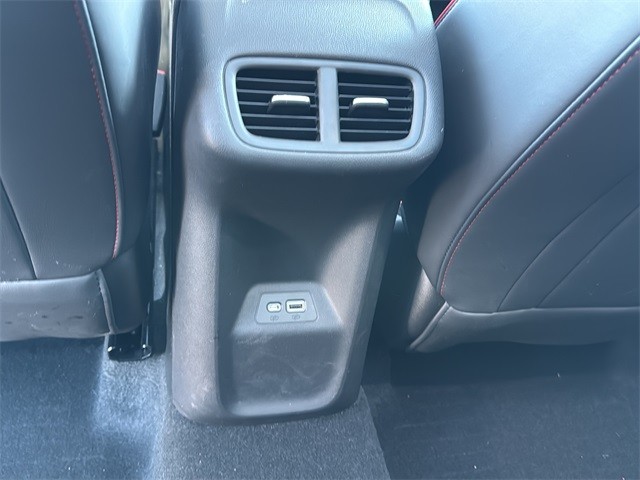 Buick Envision Vehicle Full-screen Gallery Image 18