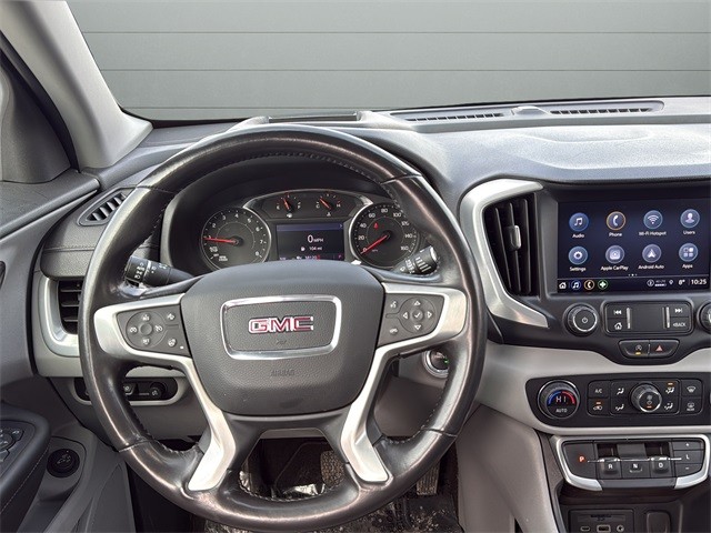 GMC Terrain Vehicle Full-screen Gallery Image 11