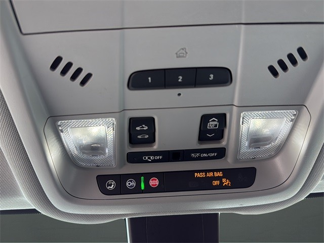 GMC Terrain Vehicle Full-screen Gallery Image 23