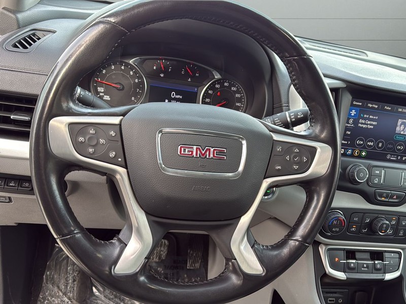 GMC Terrain Vehicle Full-screen Gallery Image 25