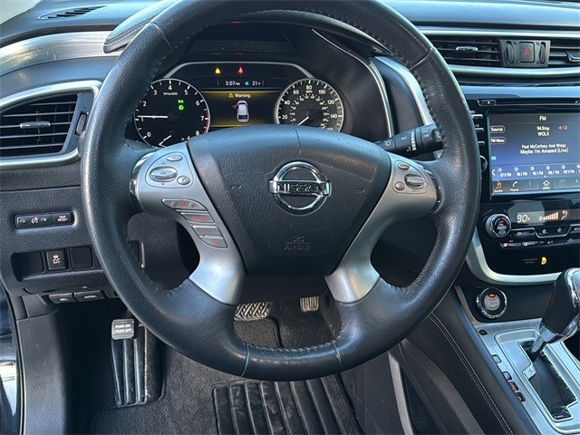 Nissan Murano Vehicle Full-screen Gallery Image 23