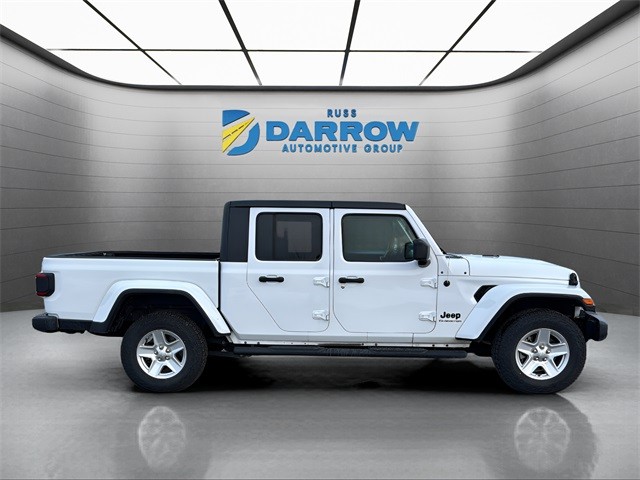 Jeep Gladiator Vehicle Full-screen Gallery Image 11