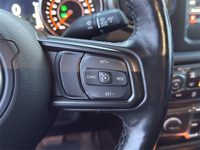 Jeep Gladiator Vehicle Full-screen Gallery Image 27