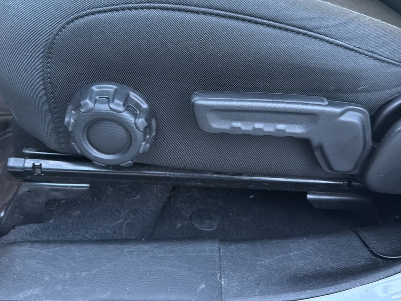 Jeep Gladiator Vehicle Full-screen Gallery Image 34