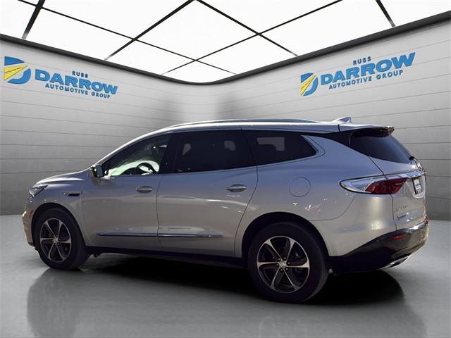 Buick Enclave Vehicle Full-screen Gallery Image 03