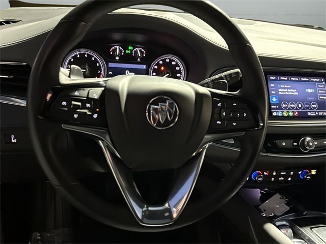 Buick Enclave Vehicle Full-screen Gallery Image 26