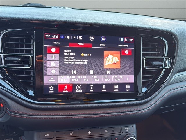 Dodge Durango Vehicle Full-screen Gallery Image 22