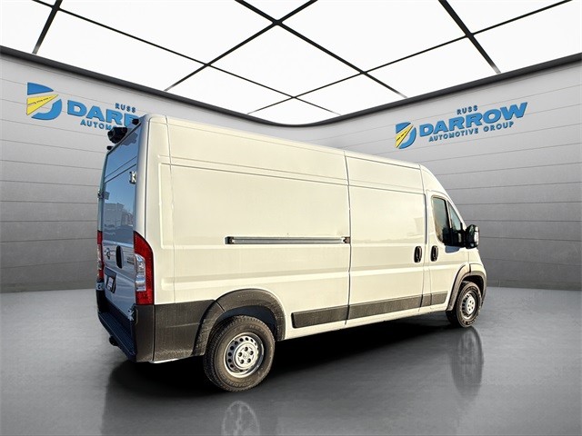 Ram ProMaster Cargo Van Vehicle Full-screen Gallery Image 5