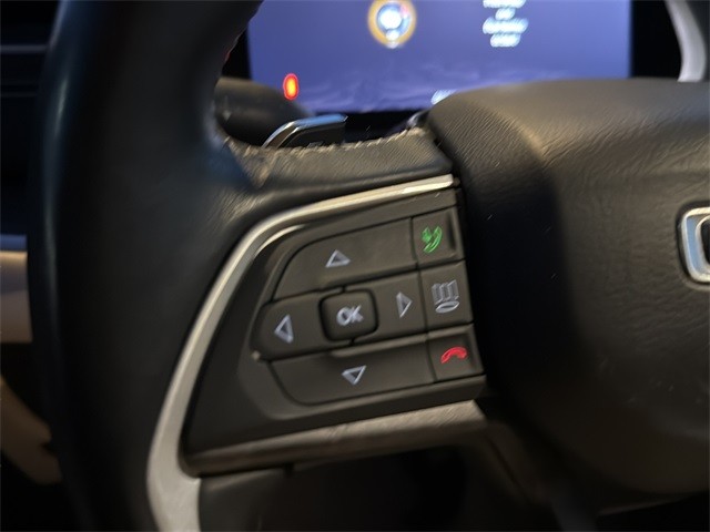 Jeep Grand Cherokee L Vehicle Full-screen Gallery Image 9