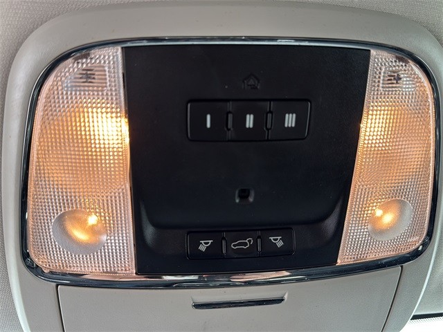 Dodge Durango Vehicle Full-screen Gallery Image 24