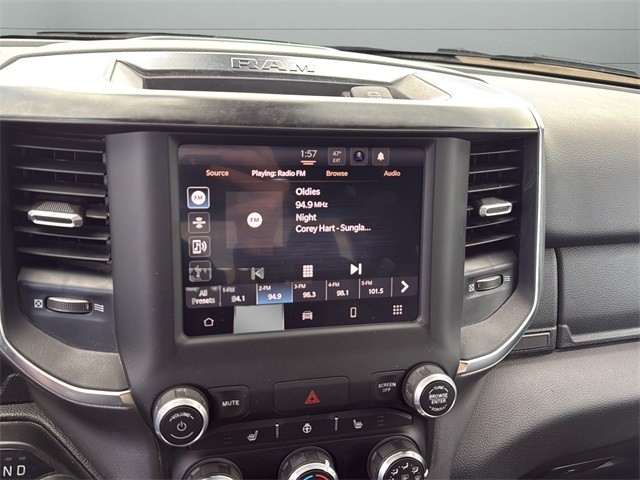 Ram 1500 Vehicle Full-screen Gallery Image 20