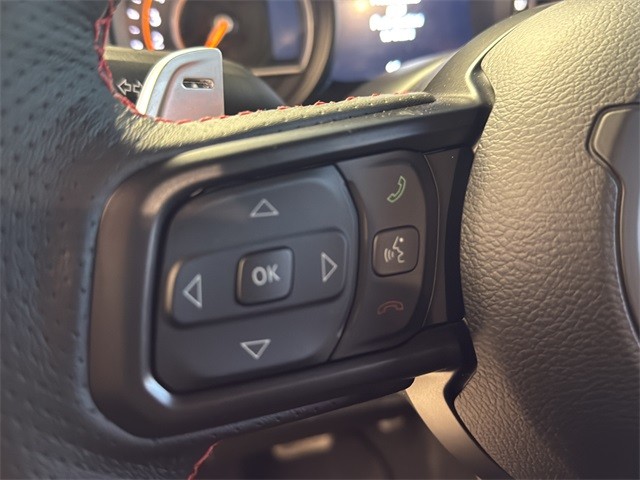 Jeep Wrangler Vehicle Full-screen Gallery Image 9