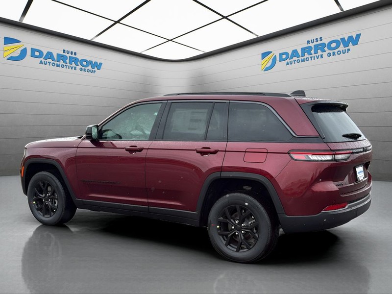 Jeep Grand Cherokee Vehicle Full-screen Gallery Image 3