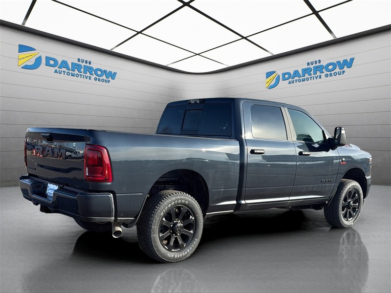 Ram 2500 Vehicle Full-screen Gallery Image 5