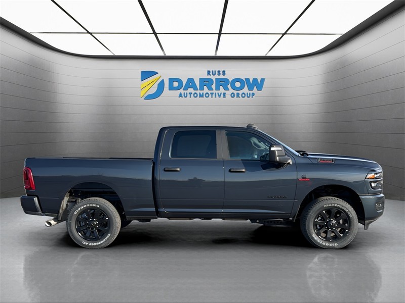 Ram 2500 Vehicle Full-screen Gallery Image 6