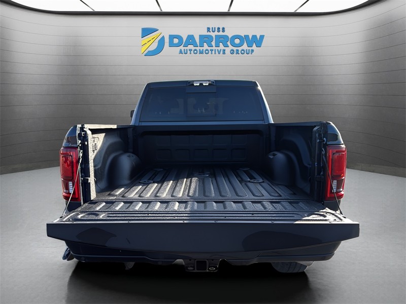 Ram 2500 Vehicle Full-screen Gallery Image 23