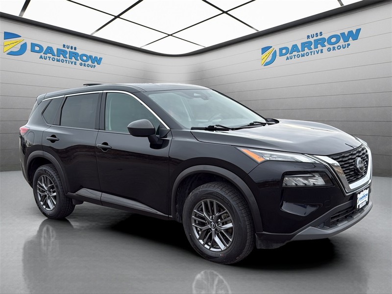 Nissan Rogue Vehicle Full-screen Gallery Image 7