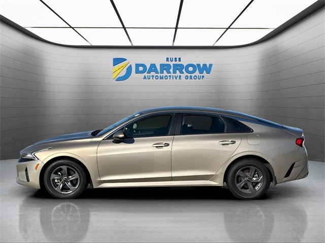 Kia K5 Vehicle Full-screen Gallery Image 2