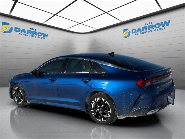 Kia K5 Vehicle Full-screen Gallery Image 3