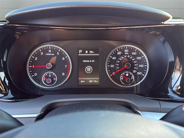 Kia K5 Vehicle Full-screen Gallery Image 13