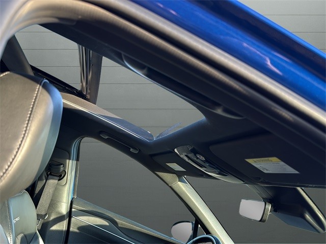 Kia K5 Vehicle Full-screen Gallery Image 16