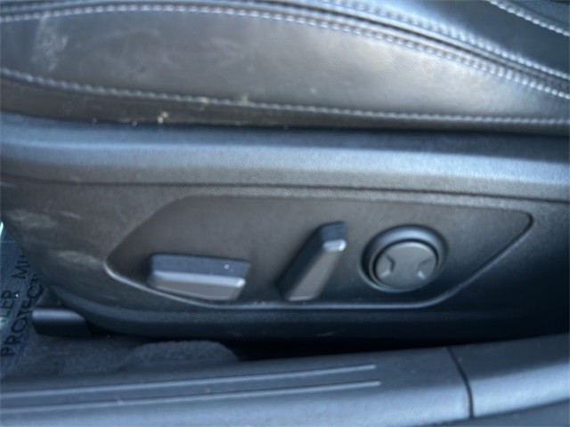 Kia K5 Vehicle Full-screen Gallery Image 26