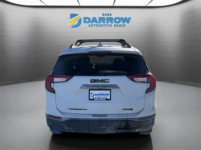GMC Terrain Vehicle Full-screen Gallery Image 4