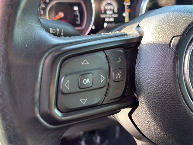 Jeep Wrangler Vehicle Full-screen Gallery Image 9