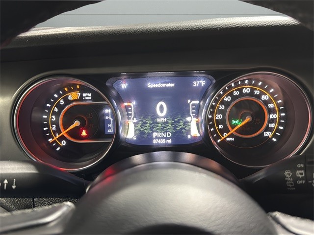 Jeep Wrangler Vehicle Full-screen Gallery Image 13